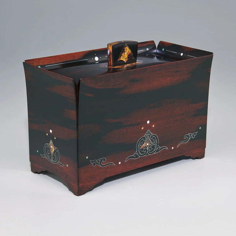 photo Seal box of black persimmon wood with inlaid flower design. “Rising sun”