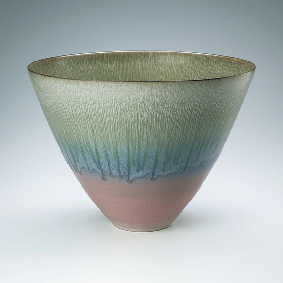 Bowl with ash glaze. “Drop of green”