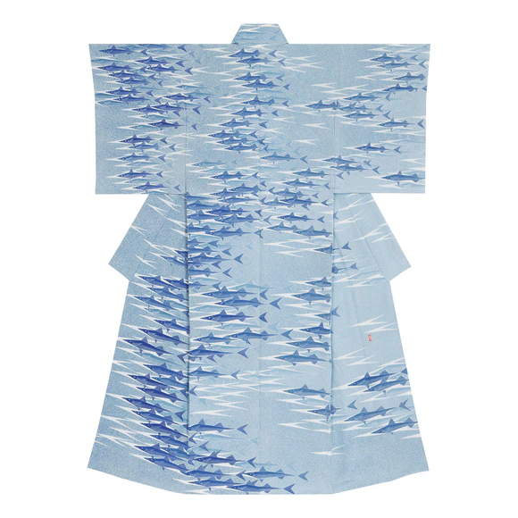 Formal kimono with design in yūzen dyeing. “Tide”