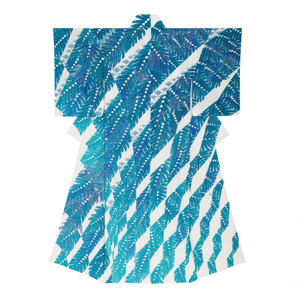 Formal kimono with design in yūzen dyeing. “Green reflection”