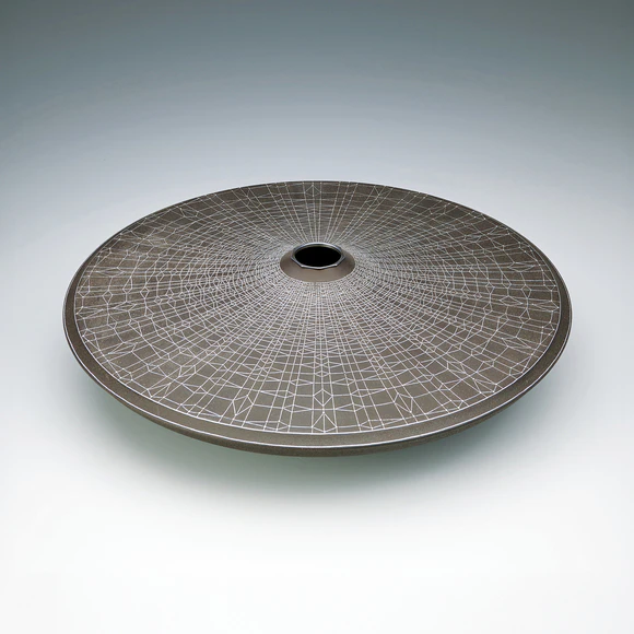 鐵地象嵌花器「蝶」(原 智)｜ギャラリージャパン