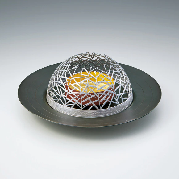 鉄打出し三足香炉(井尾 建二)｜ギャラリージャパン