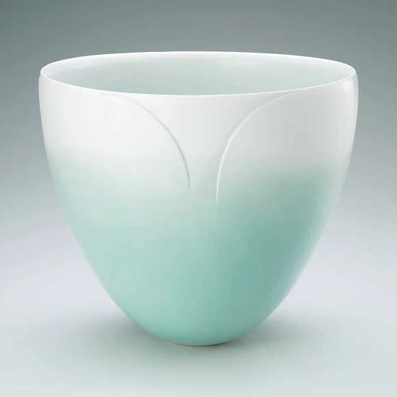 青瓷白ぼかし壺(山中 辰次)｜ギャラリージャパン