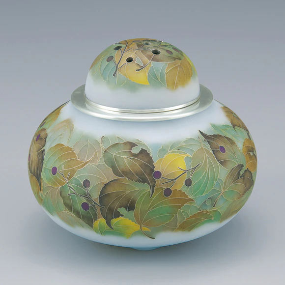 Cloisonne incense burner. “Elegant simplicity in snow”