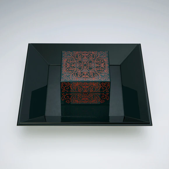 沈黒漆象嵌箱「錦秋」(山岸 一男)｜ギャラリージャパン