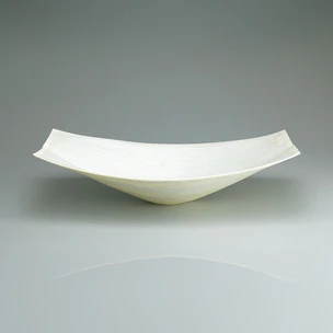 White porcelain rectangular dish with pale blue glaze. “Sai”