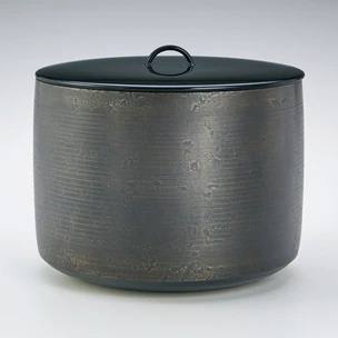 Tea ceremony fresh water jar of sahari. “Queen”