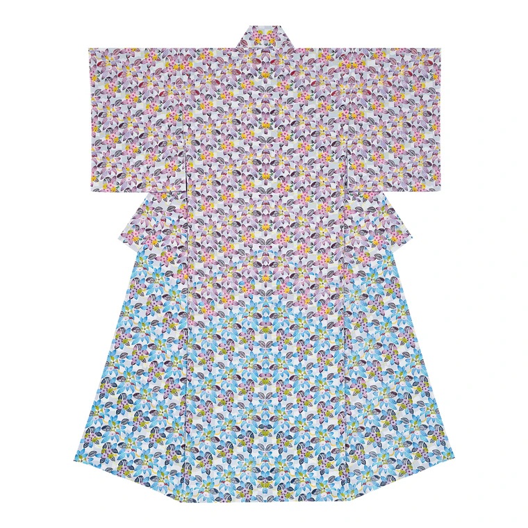 photo Kimono with Design in Bingata “Double Stencil Shikuwasa Fragrant Wind”