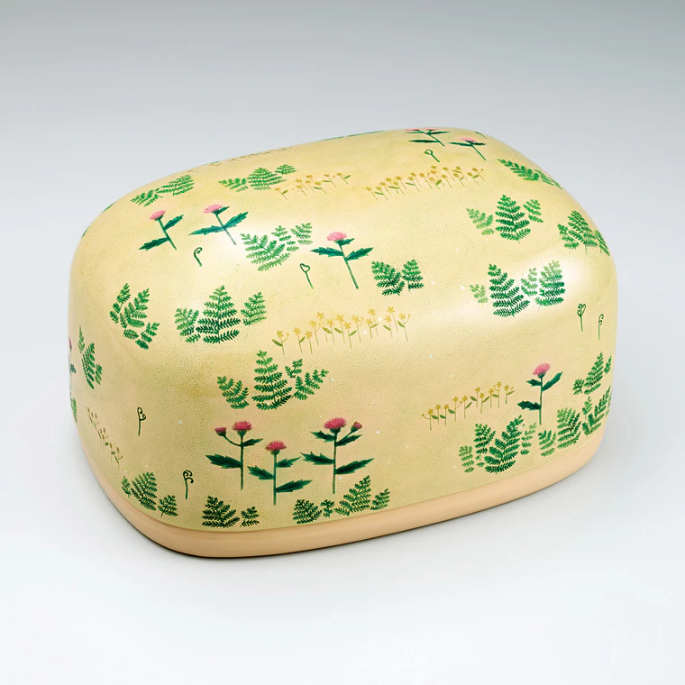 photo Box with Mountain Pass Design in Chinkin