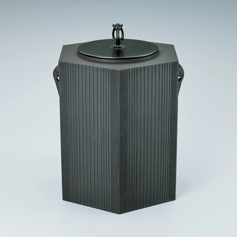 photo Hexagonal Tea Ceremony Kettle “Light Rain”