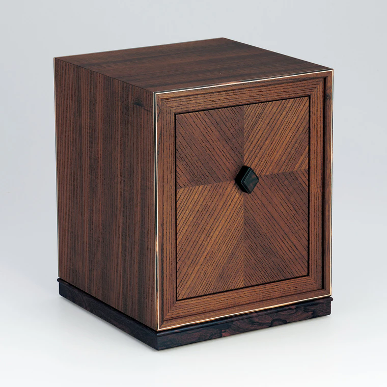 photo Small Chest of Drawers of Jindai Zelkova Wood