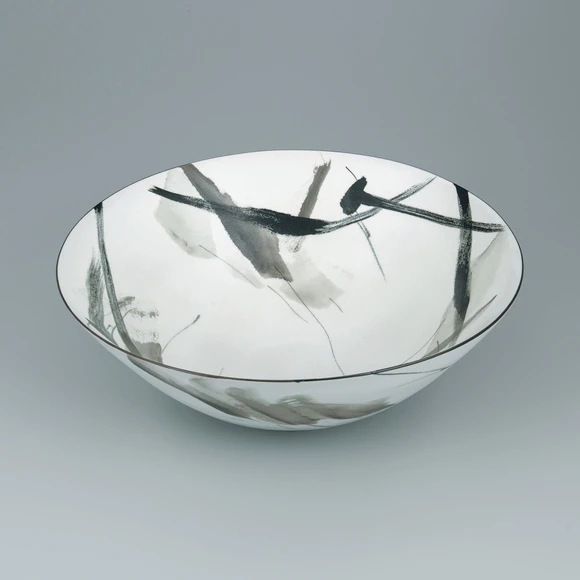 Bowl with Design of Elegant Figure in Black Painting