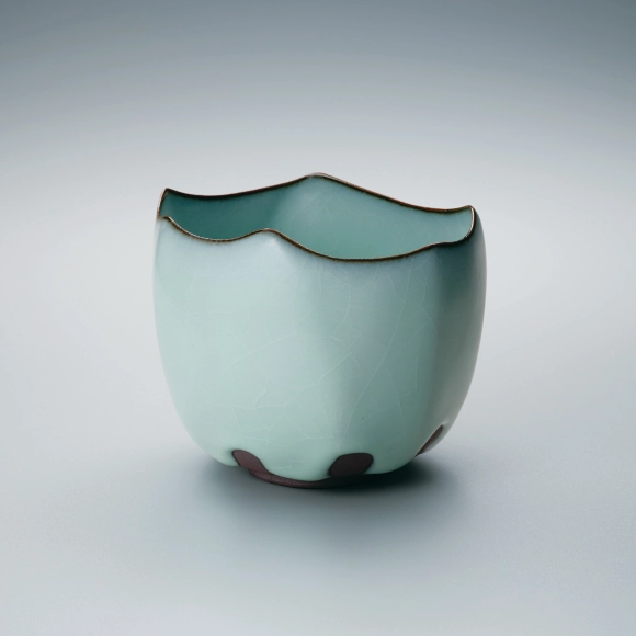 Tea Bowl with Grayish Blue Glaze
