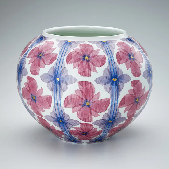 Jar with Design in Dark Red Nunozome