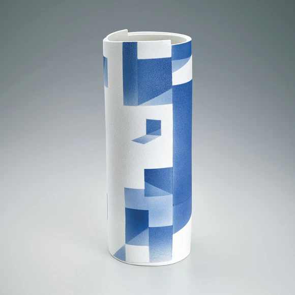 Vessel in Shape of Paper Tube with Design in Underglaze Blue “Traces of Dream”