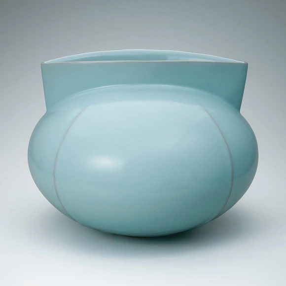Jar in Irregular Shape with Ridge Line and Celadon Glaze