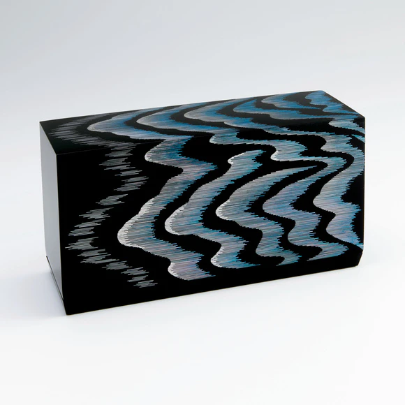 Box with Design in Kirikane and Mother-of-pearl Inlay “Shore”