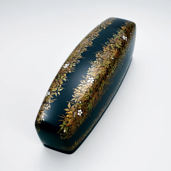 Coffer with Design in Makie “Song of Riverside”