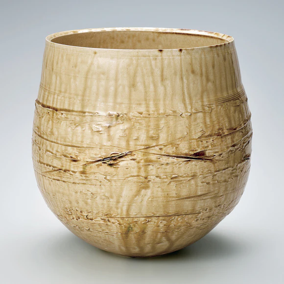 Yellow Seto Flower Vessel with Line Design