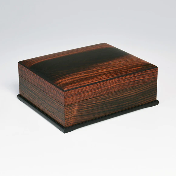 Coffer of Red Sandal Wood “Chōfū Harō”