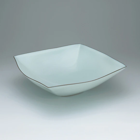 Nakano Square Bowl with Moon White Glaze