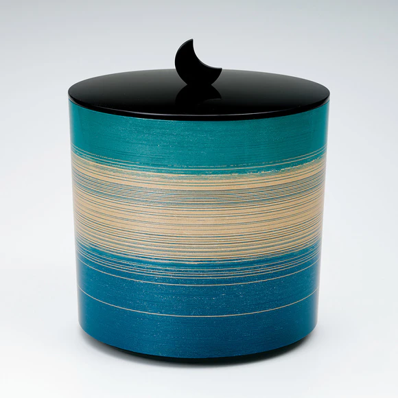 Tea Ceremony Fresh Water Jar with Design of Ripples in Kinma