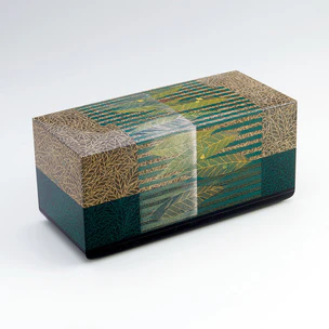 Box with Design in Kinma and Zonsei “Leaf of Wind”