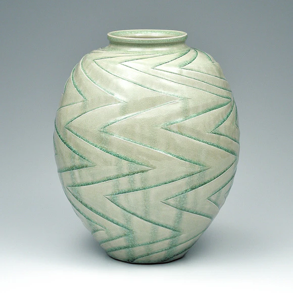 Ofuke Ware Jar with Engraved Design