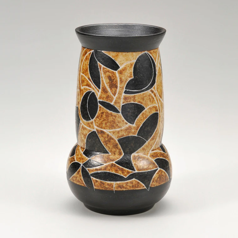 photo Flower Vase with Black Slip and Line Design