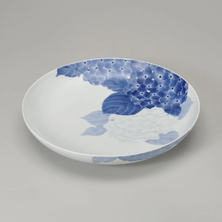 photo Bowl with Engraving and Underglaze Blue Decoration "Color of Rain"