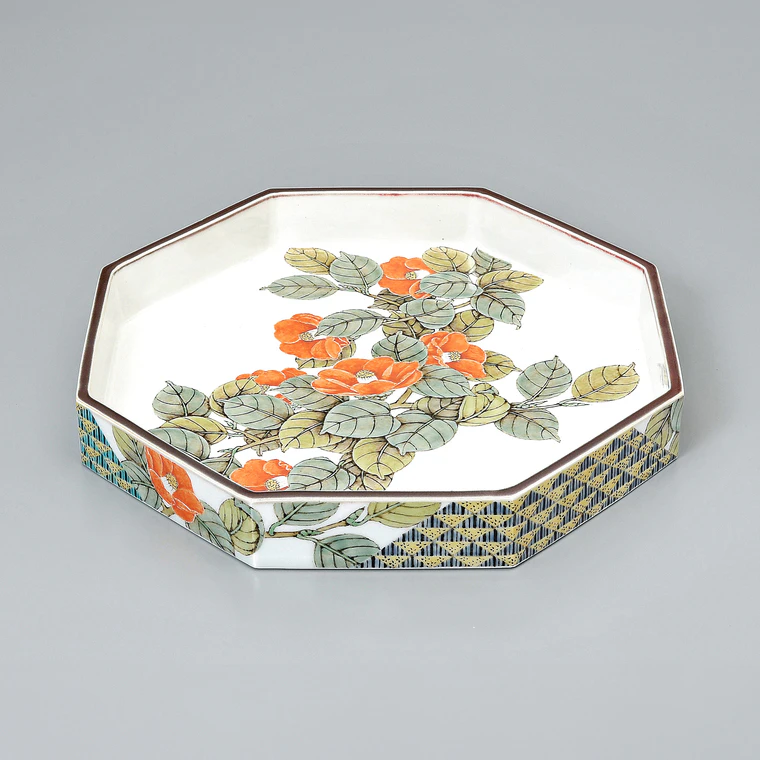 photo Octagonal Plate with Camellia Design in Overglaze Enamel