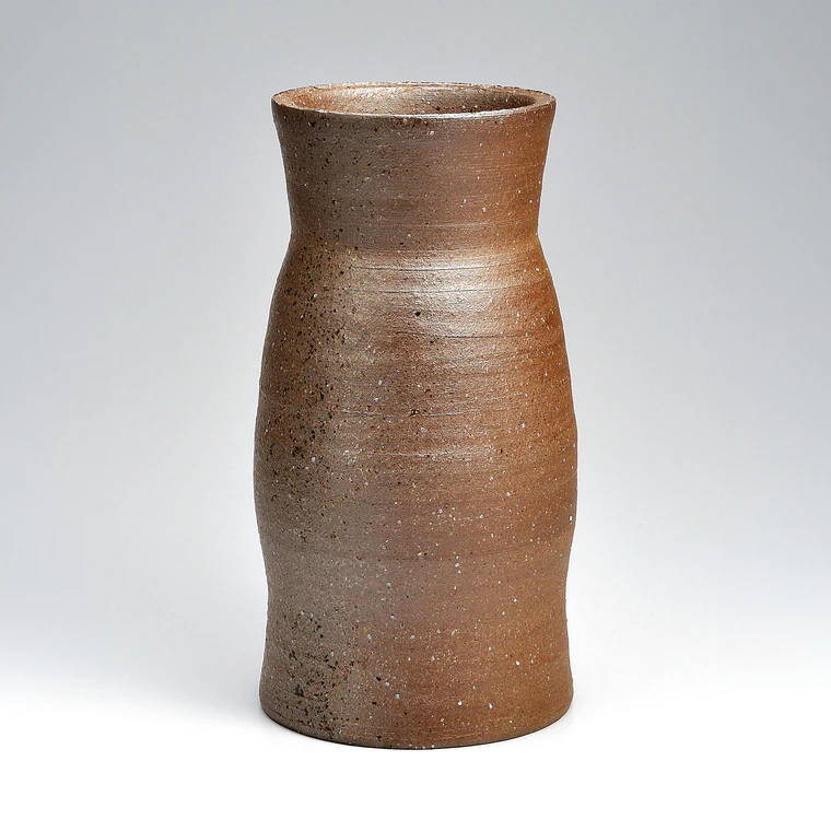 photo Unglazed High-Fired Flower Vase