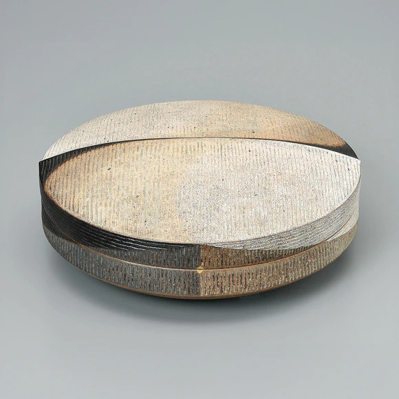 Box with line engraving design "Moonlight"