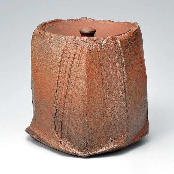 Fresh Water Jar with Scraped Design