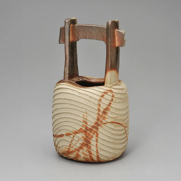 Hand Pail Flower Vase with Stream Design