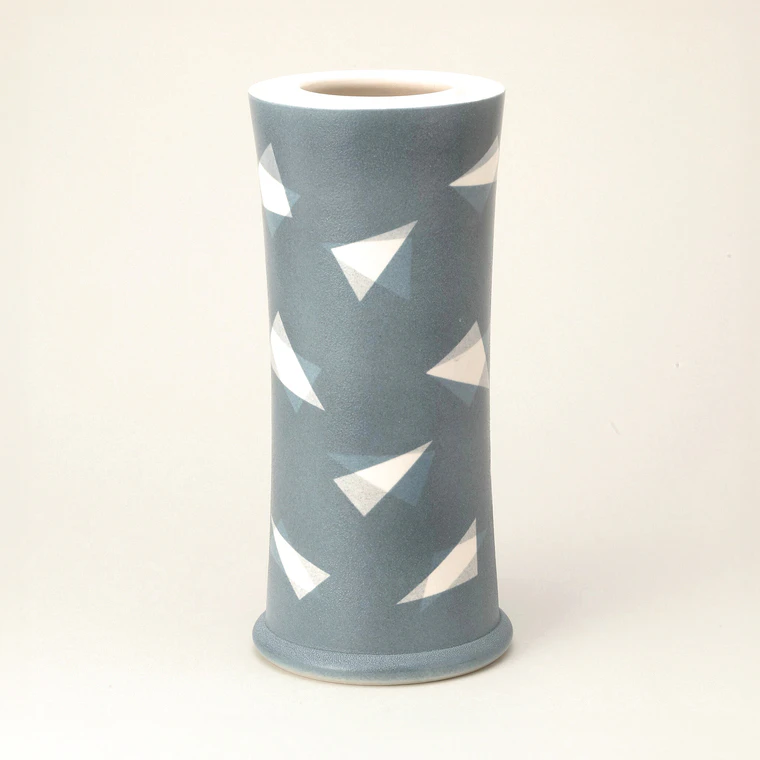 photo Flower Vessel with geometrical pattern