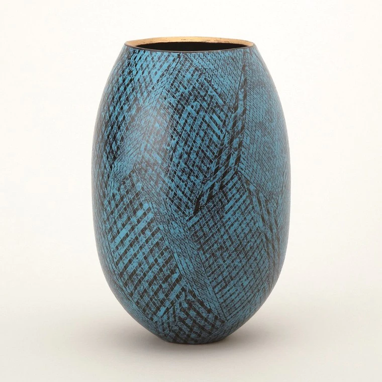 photo Flower Vessel with "Western Colored" Overglaze Enamel Decoration