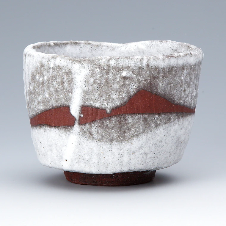 photo Tea Bowl with White Glaze in Kakewake Style