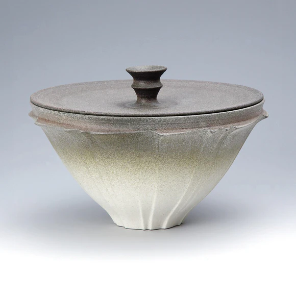 今田拓志 灰釉角鉢 皿 陶器 パブリックコレクション 今田 拓志の作家情報・作品一覧｜ギャラリージャパン