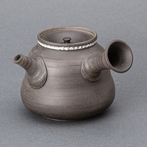Teapot of Pear Skin Clay with Inlaid Decorations