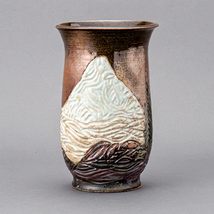陶器花器　蒐集品　作家作品 ichishina | . 陶器作家 きいろ屋 . 陶器の小さな一輪挿し。庭や