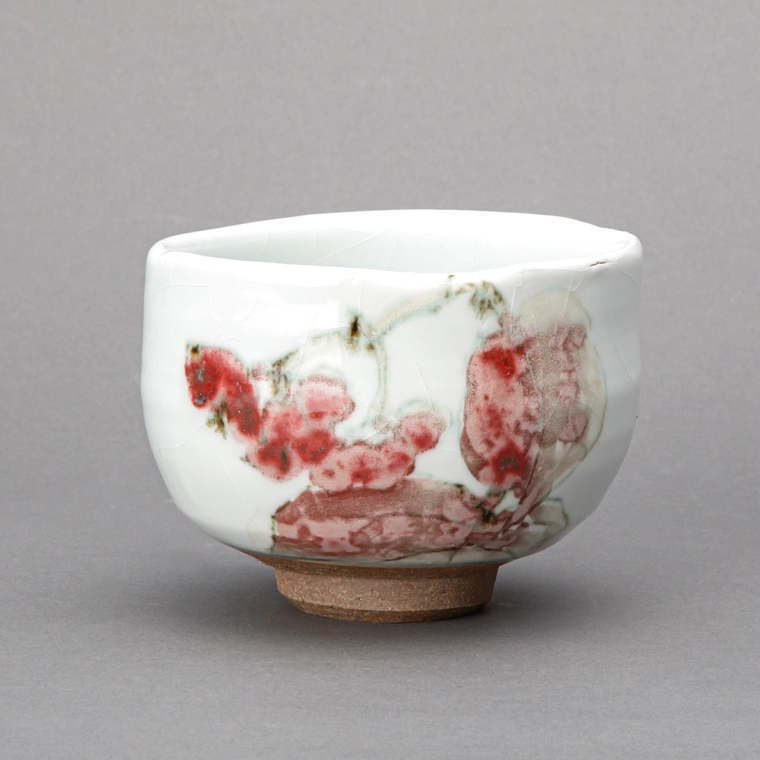 photo Tea Bowl with Begonia Design in Underglaze Iron and Copper