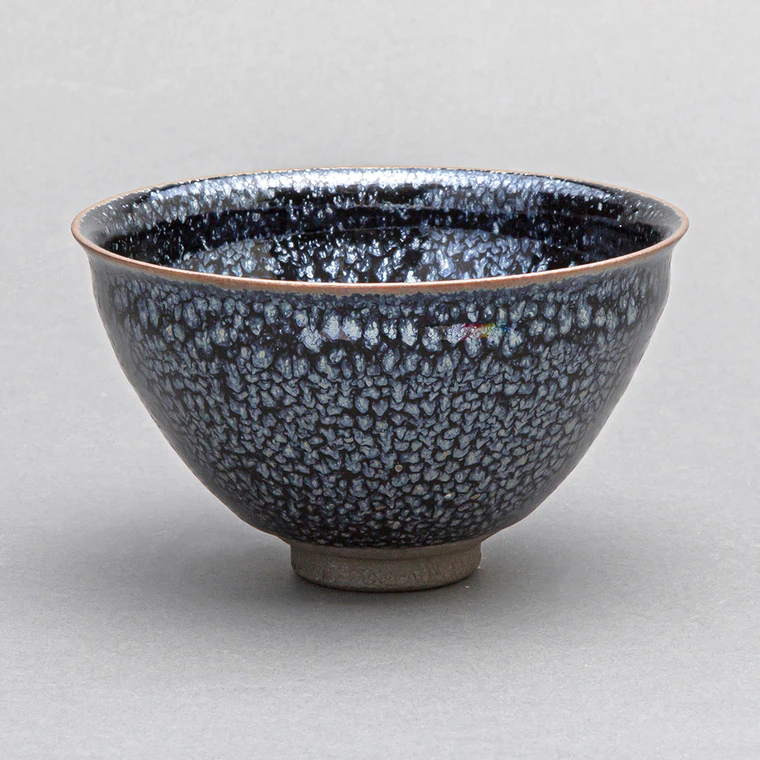 photo Azure Tea Bowl with Iron Glaze