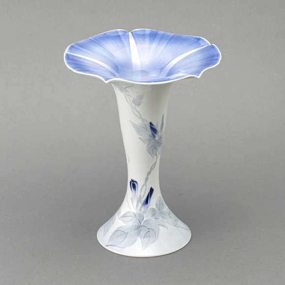Vase with underglaze blue design "Morning glory"