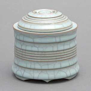 Incense Burner with Crackled Celadon Glaze and Engraved Circle Design