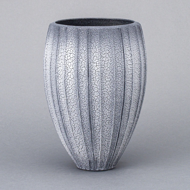 photo Shino Deep Blue Flower Vessel