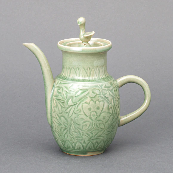 青磁花生 砧青磁花生(Yoshihiro Kumamoto) ｜Gallery Japan