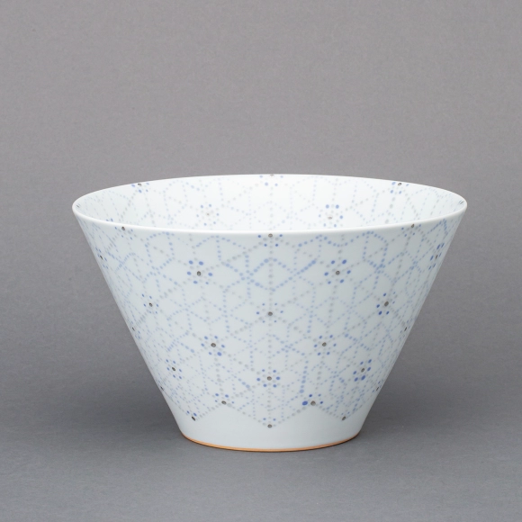 White Porcelain Bowl with Overglaze and Underglaze Decoration