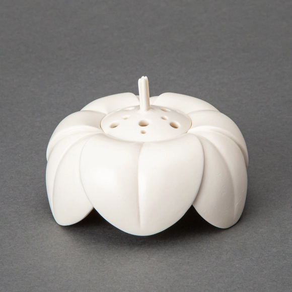 Incense Burnerwith Ivory White Glaze and Carved Decoration
