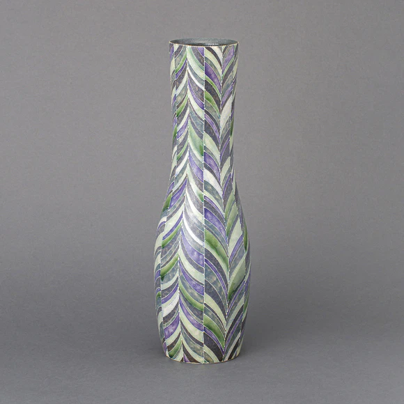 Flower Vase with Feather Design in Tsutsugaki